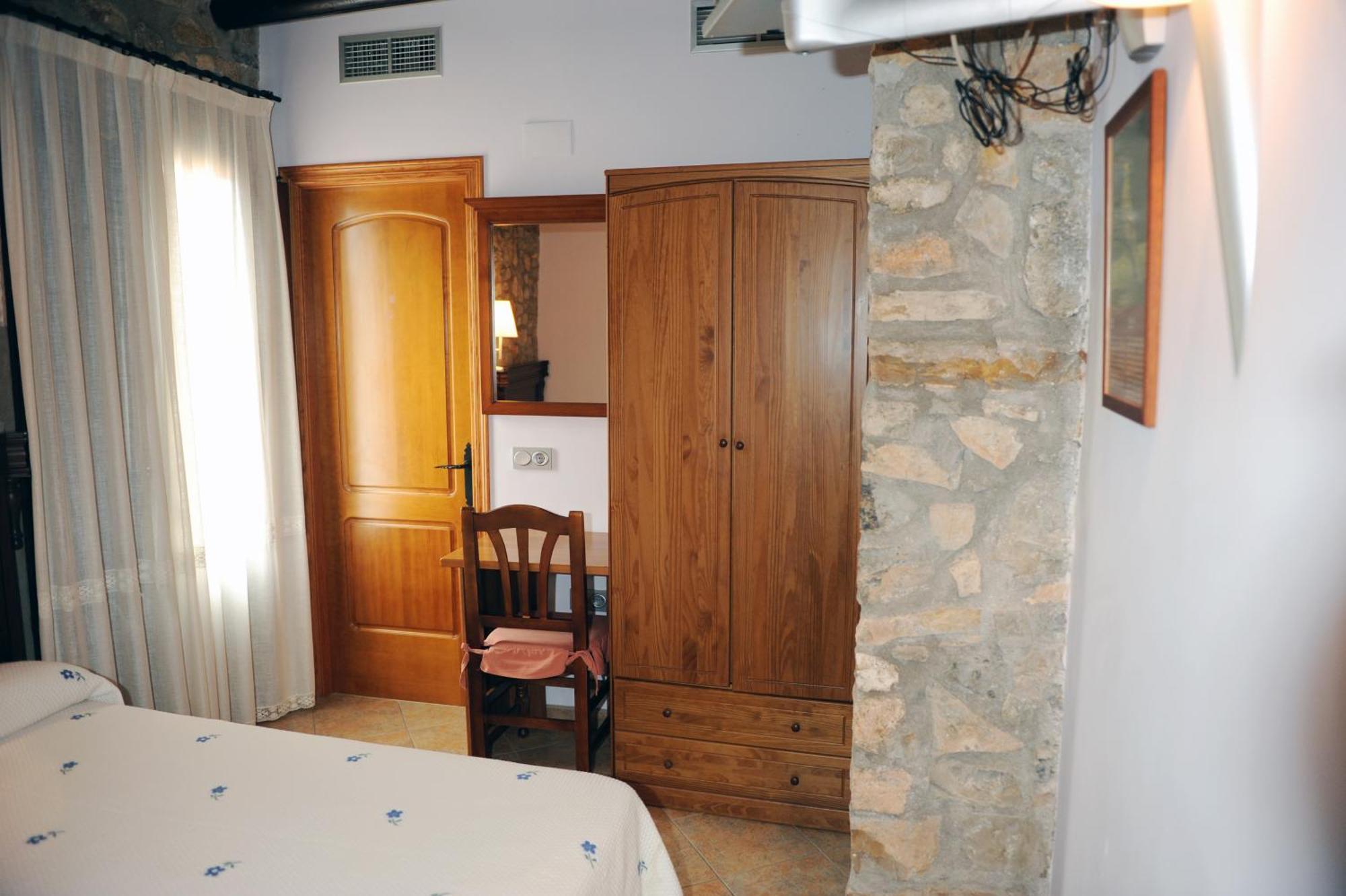 Hotel Restaurant Verdia Sueras Kültér fotó