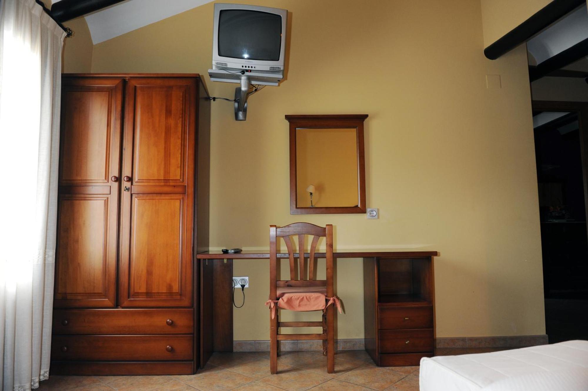 Hotel Restaurant Verdia Sueras Szoba fotó