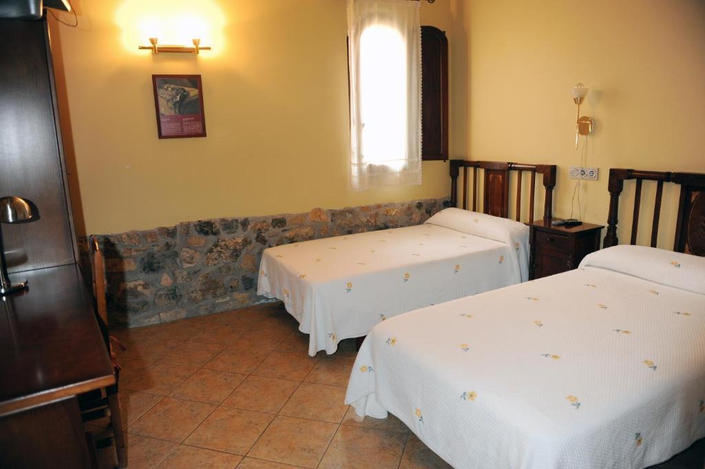 Hotel Restaurant Verdia Sueras Szoba fotó